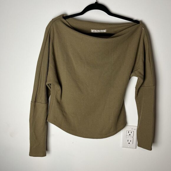 FREE PEOPLE FUJI THERMAL OLIVE GREEN Blouse Medium  181 - Picture 1 of 6